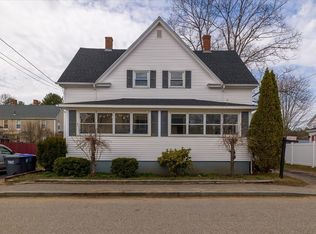 211-213 Peach St, Barre, MA 01005