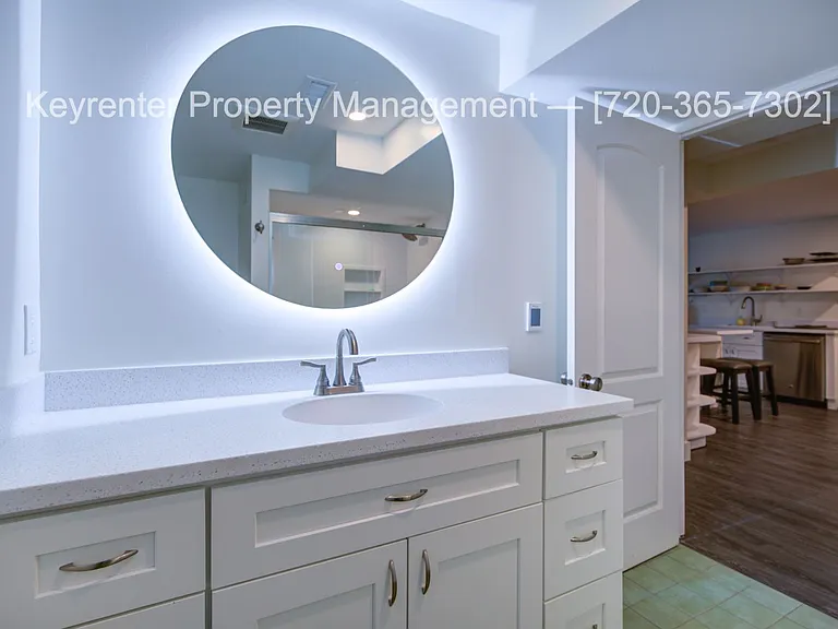 1115 Hancock Dr — Photo 3
