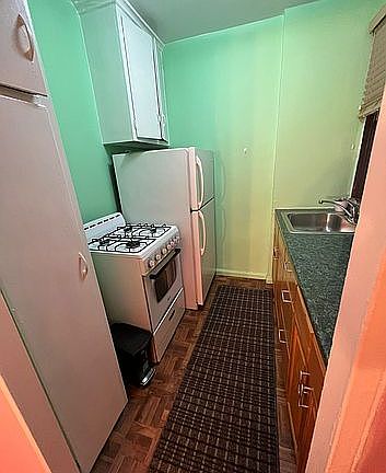 5th image of 9834 63rd Dr APT 4J
