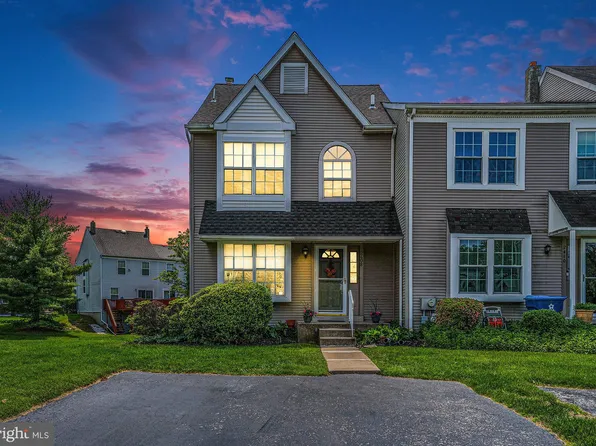 2408 Norrington Dr, Norristown, PA 19403