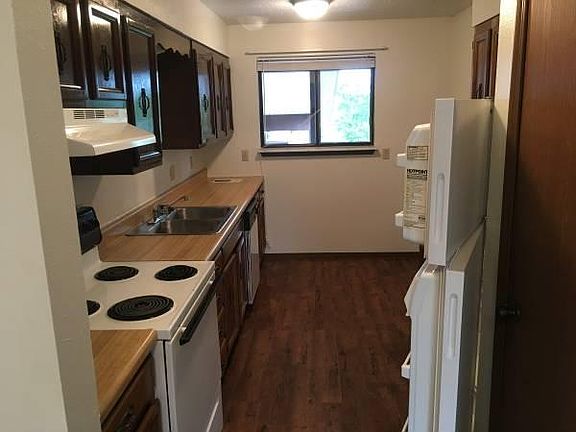2nd image of 1614 Amelia St APT 4B