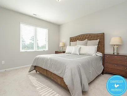 3 bed, 3.5 bath, 1720 sqft, $1,995 — Photo 3
