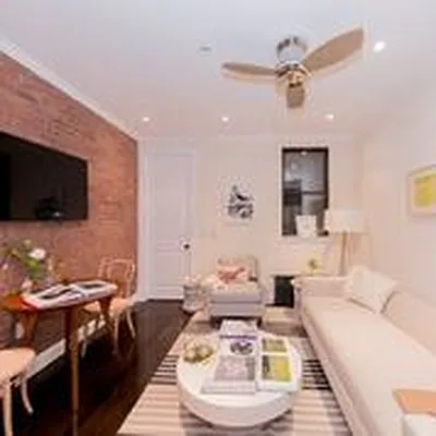 Rented by Francine Realty | media 19