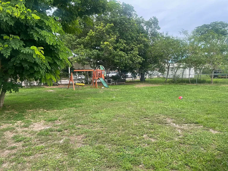 2804 Avenue J — Photo 11