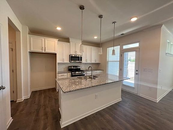 3rd image of 319 Kephart Way