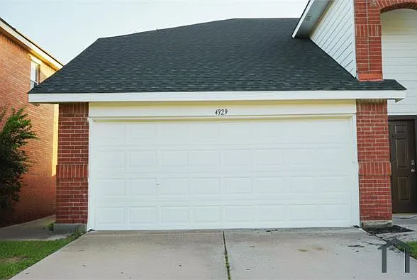 4929 Creek Ridge Trl — Photo 2