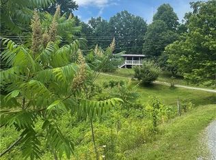 75 Lumptown Rd, Marshall, NC 28753