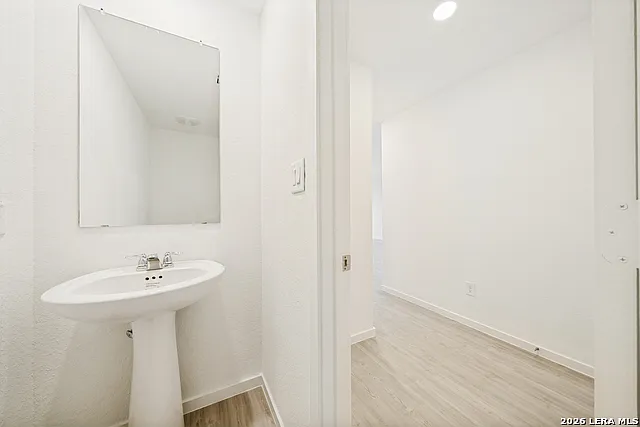 12850 Ratcliff Lake St — Photo 8