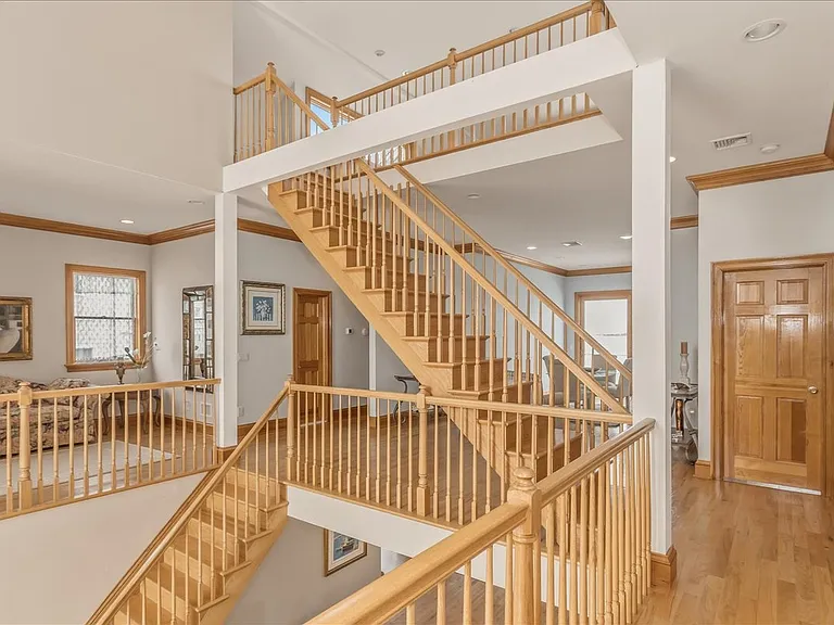 672 Dune Rd — Photo 20