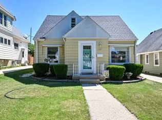 3006 N 74th St, Milwaukee, WI 53210