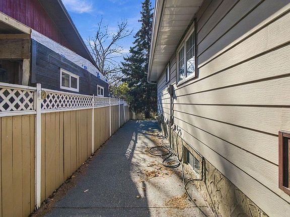 4th image of 3037 N Doverbrook Rd SE
