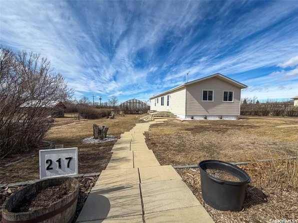 217 2nd STREET W, Climax, SK S0N 0N0