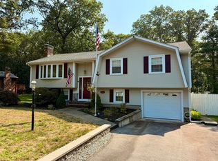 116 Cardinal Ct, Braintree, MA 02184