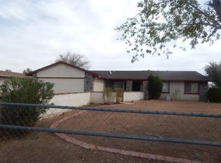 14601 Quinnault Rd, Apple Valley, CA 92307