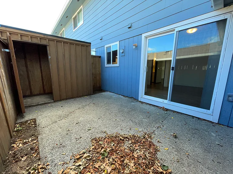 9738 SE 42nd Ave #2 — Photo 14