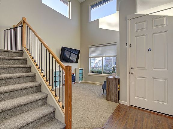 5th image of 10419 NE 21st Ct