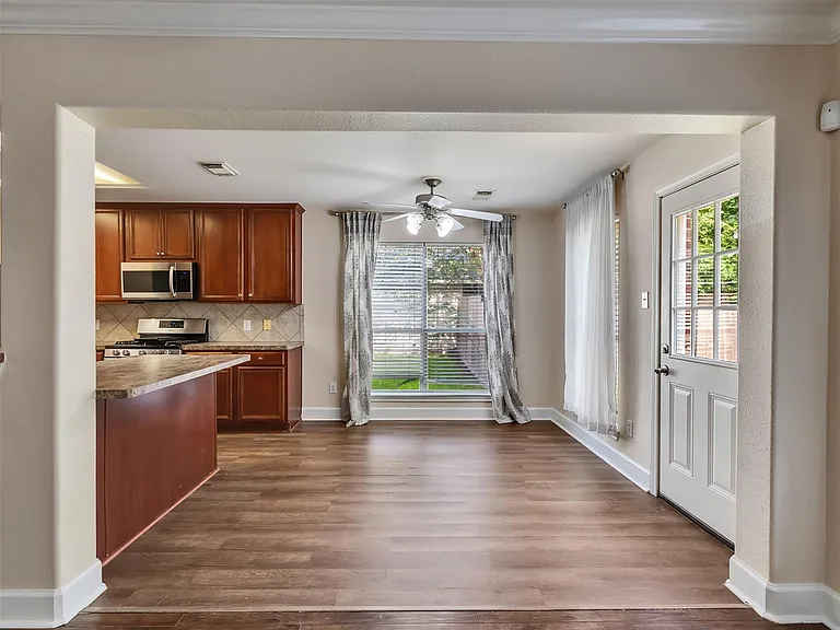 4203 Keystone Trl — Photo 12
