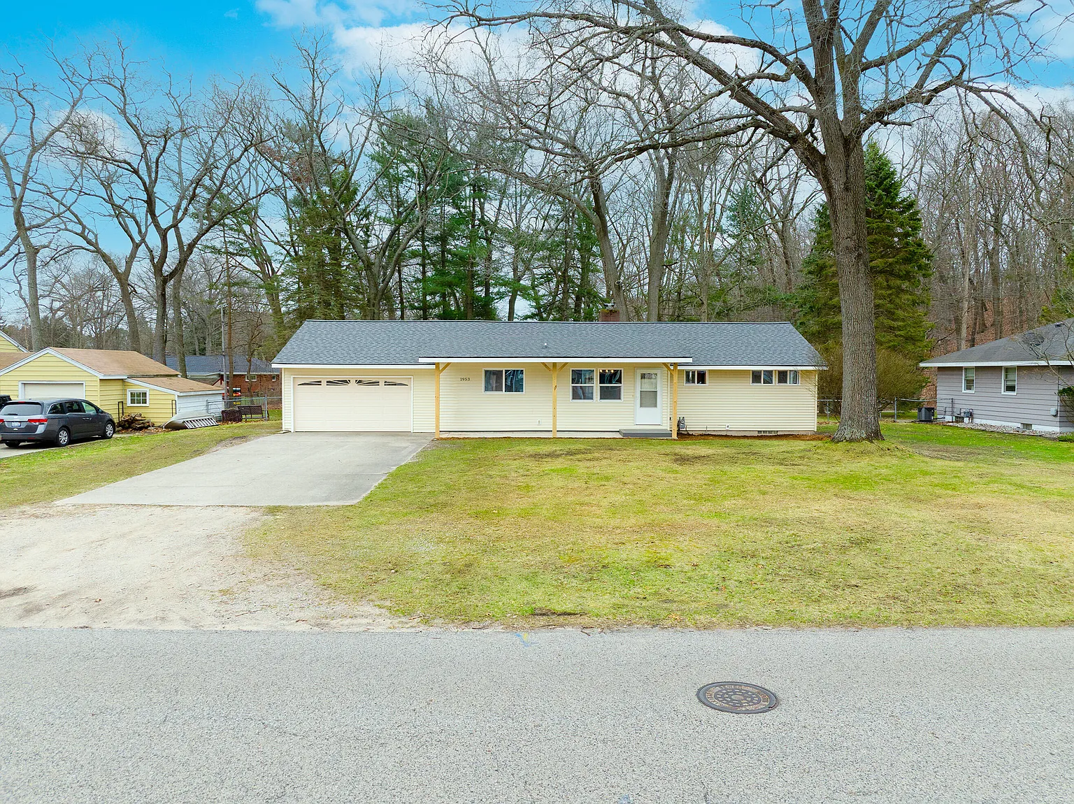 1953 Maryland Blvd photo 1