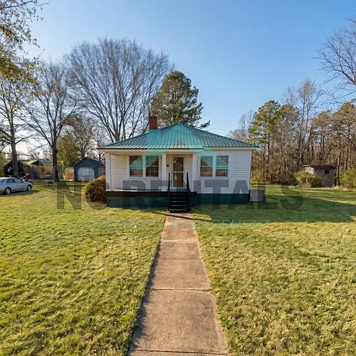 1318 Front St Photo 1