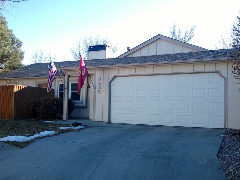 Fully Fenced 2 Car Garage