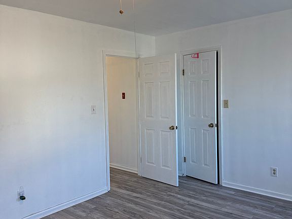 3rd image of 1374 Orillia Rd
