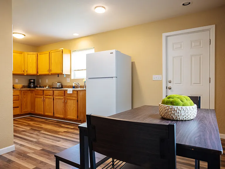 2929 Mersington Ave — Photo 21