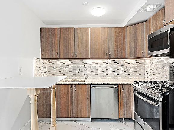 2nd image of 28-18 Astoria Blvd #702