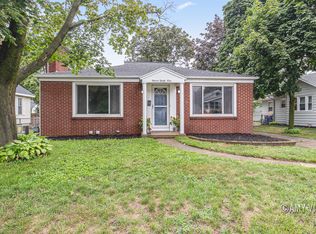 1139 Arlington St NE, Grand Rapids, MI 49505