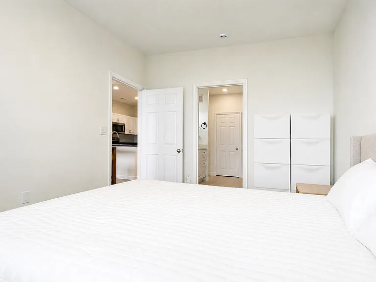 12901 Centre Park Cir #418 — Photo 12