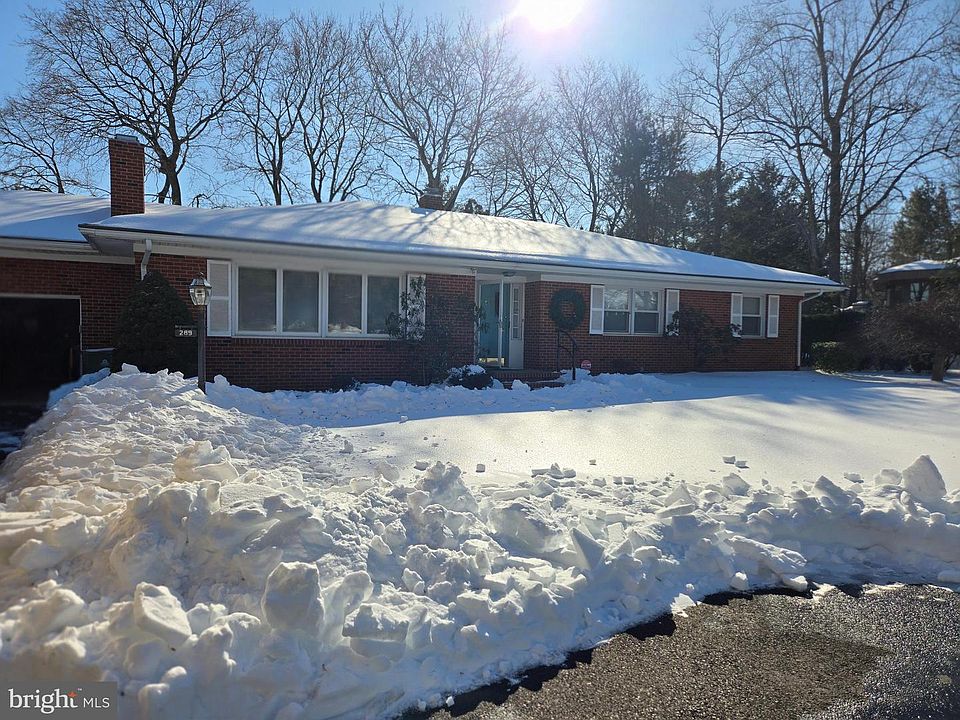 1st image of 289 W Chestnut Hill Rd