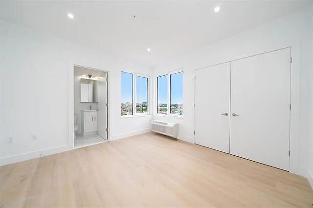 3321 Liberty Ave #501 — Photo 9