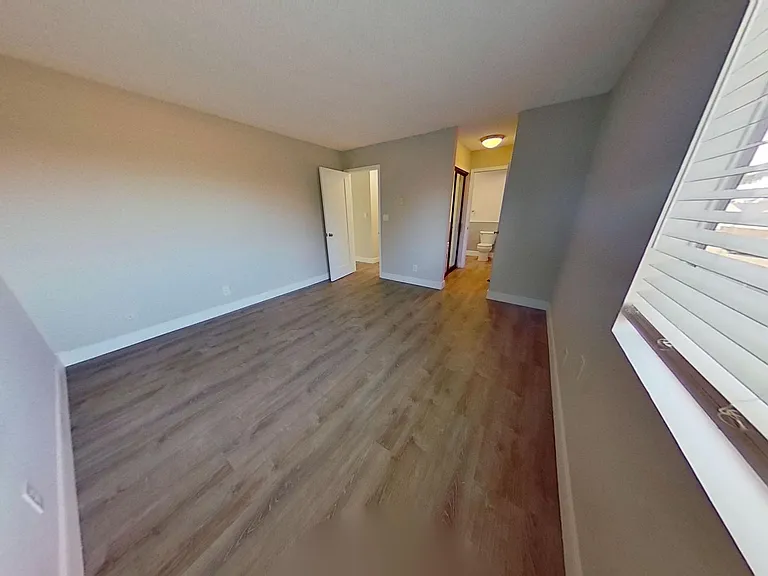 Bronze Door Apartments — Photo 16