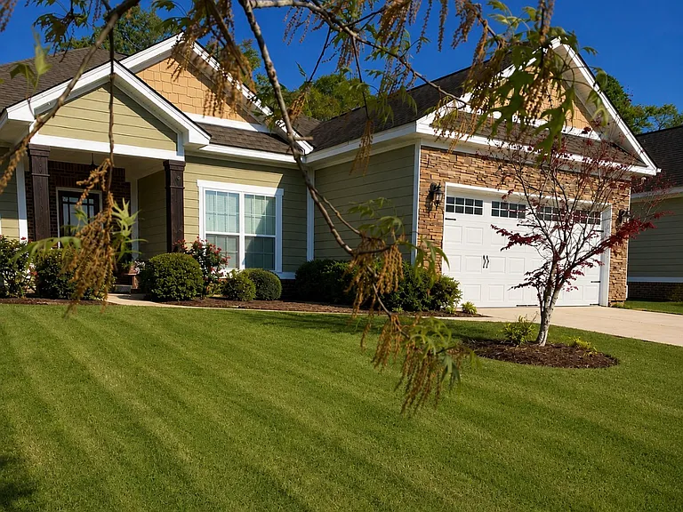 228 Weeping Willow Trl — Photo 1