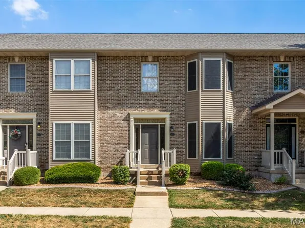 521 Queens Court Pl, Saint Peters, MO 63376