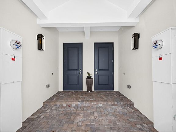 3rd image of 125 Water Pointe Place Place #28