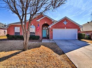 2 Mary Lou Ct, Mansfield, TX 76063