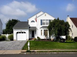 55 Brady Rd, Shrewsbury, NJ 07702