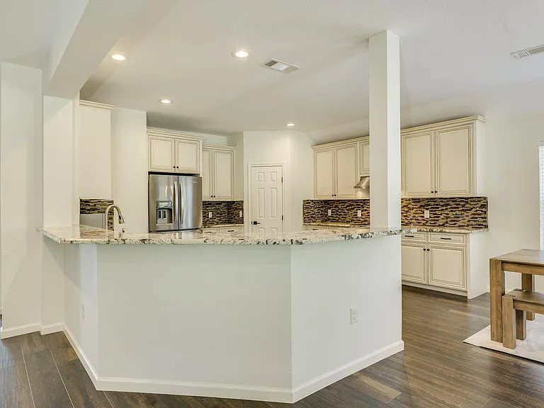 210 S Meadowlark St — Photo 12
