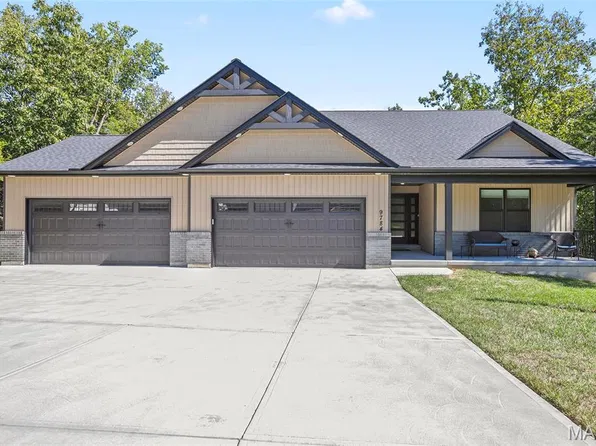 9784 Ridgecrest Dr, Hillsboro, MO 63050
