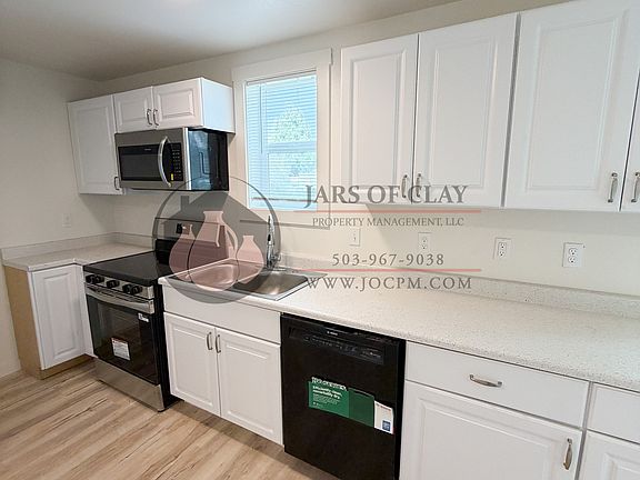 4th image of 6925 Edith St NE #6925