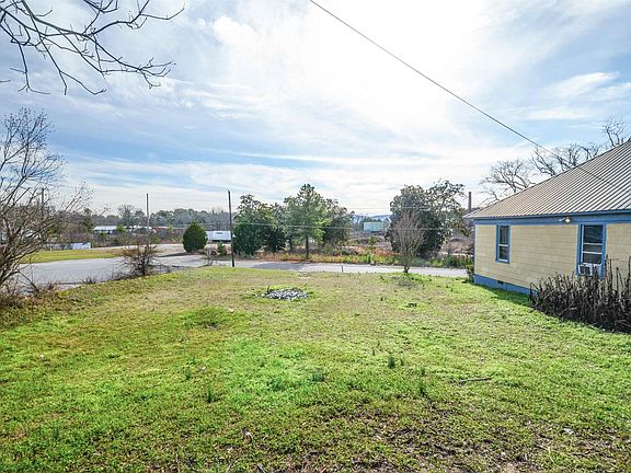 4th image of 12 Blue Mountain Ave #92