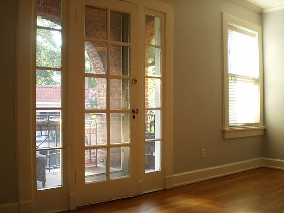 LIVING ROOM TO COVERED PORCH