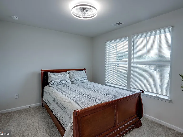 104 Levis Dr — Photo 20