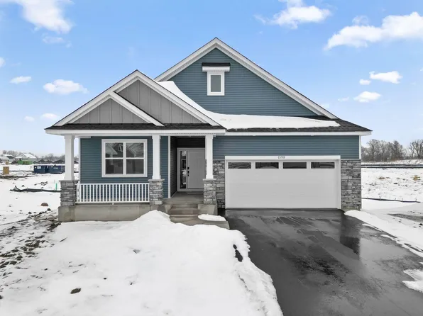 7598 Swan St, Lino Lakes, MN 55038