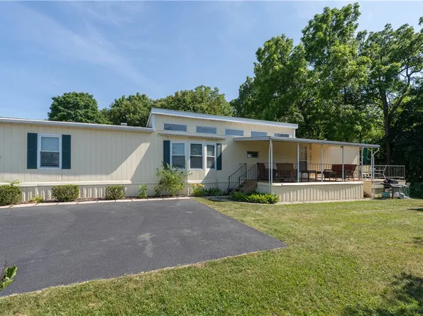 4795-24 E Lake Rd, Livonia, NY 14487