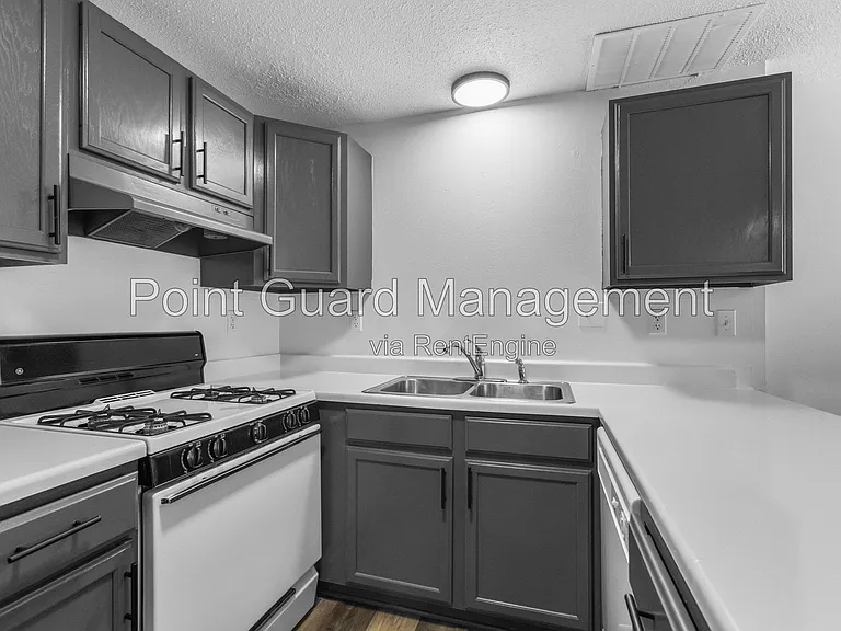 The Greenway Townhomes — Photo 97