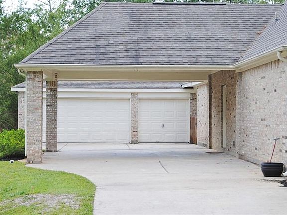 4th image of 40103 Mostyn Dr