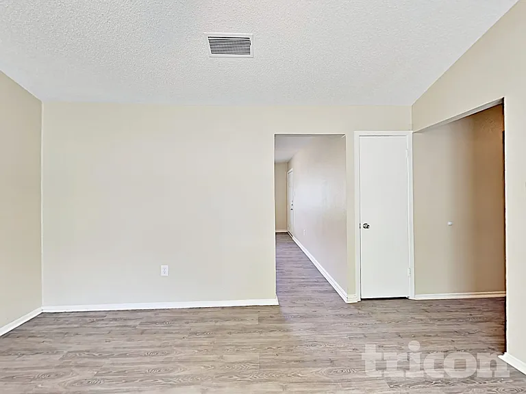 1308 Timberview Ln — Photo 4