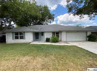 1136 Woodall Cir, New Braunfels, TX 78130