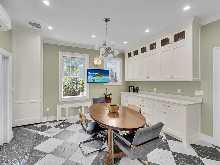 155 Paulin Blvd — Photo 16